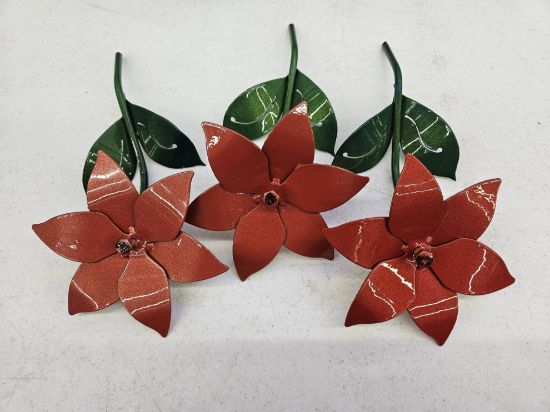 Picture of Cream Red - 6-Petal Micro -25 Flower