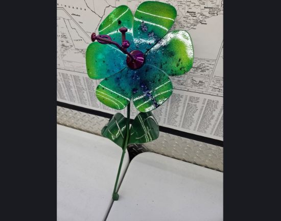 Picture of 22-Short Poppy  Ocean Reef Purple Single Center