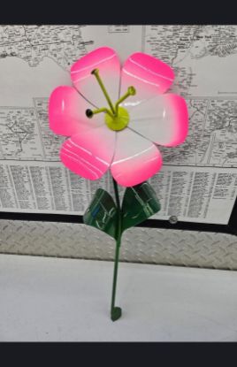 Picture of Val-26 Featured Item - Poppy Pink Baby Lime Yellow 3 Point Center